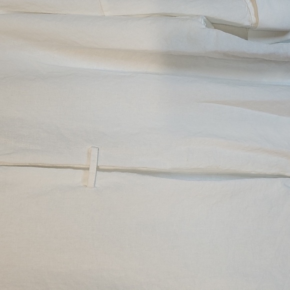 Zara White  Textured Top - Picture 8 of 11